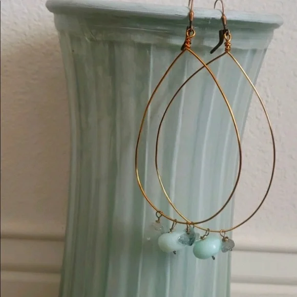 gold wire earrings with aquamarine beads - Picture 2 of 3